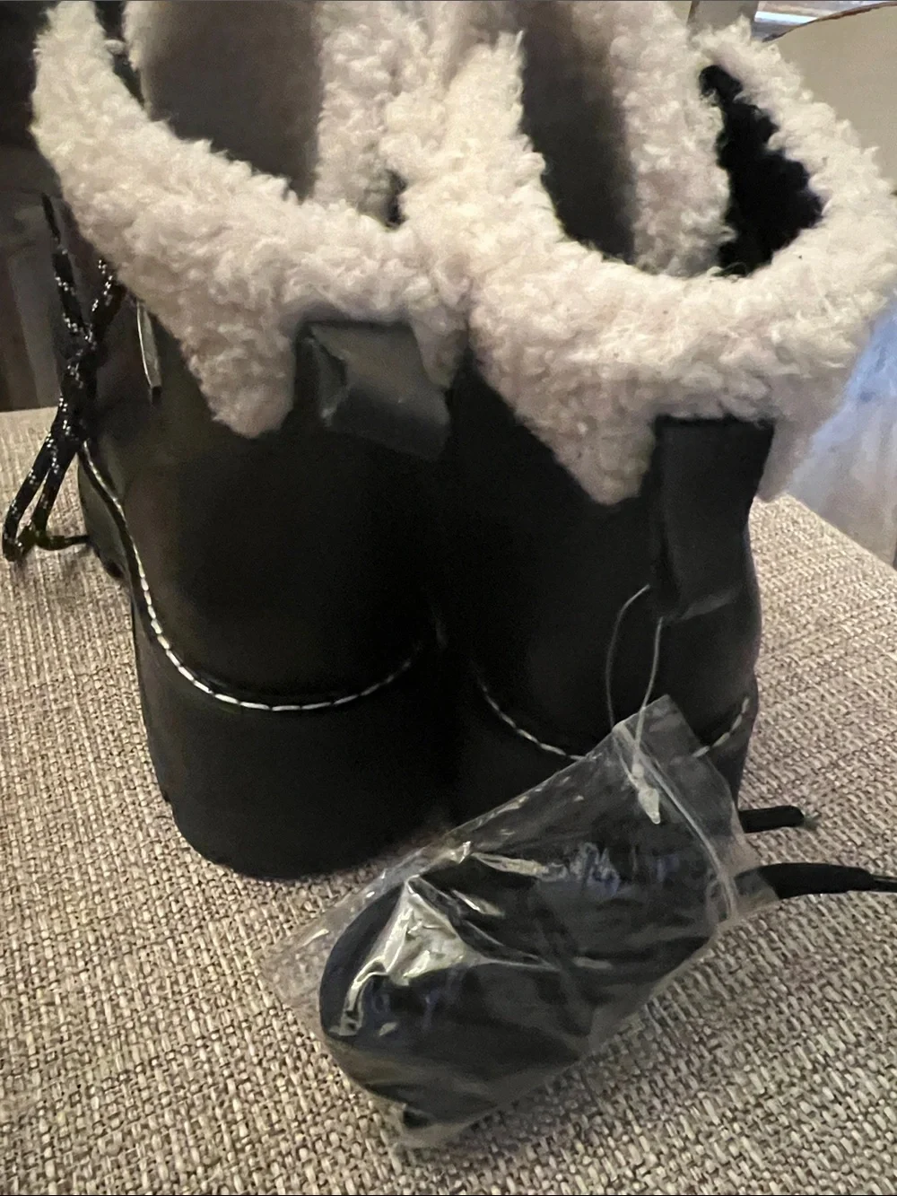 Calvin Klein Black Lace-Up Leather Shearling Trim Winter Boots sz 7.5 NWOT